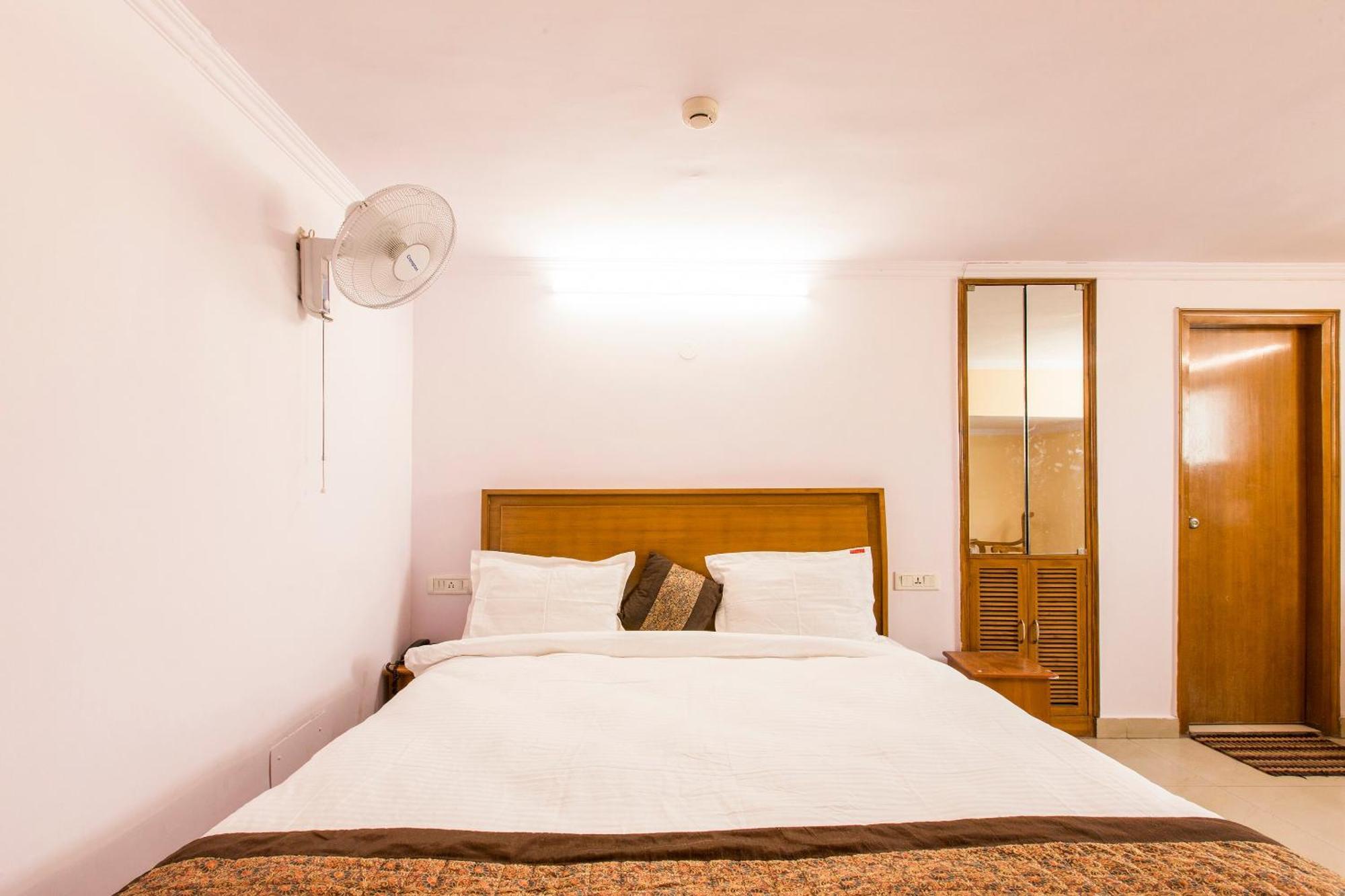 Hotel O Hotel Landmark Inn Delhi  Exterior photo